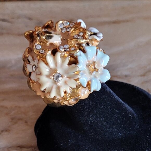 Kenneth Jay Lane Floral Bracelet Ring Set - Picture 3 of 10